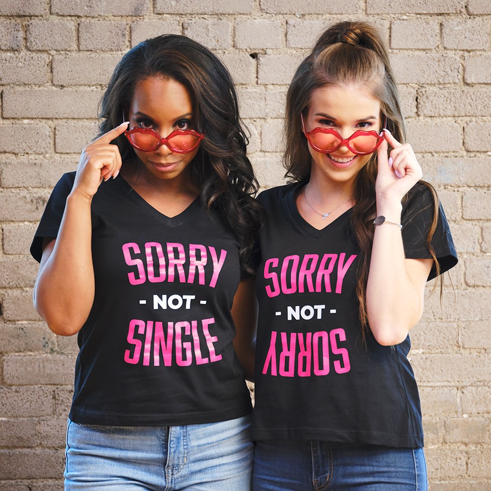 Women’s Unique Shaped Bachelorette Party Sunglasses - Red Lips