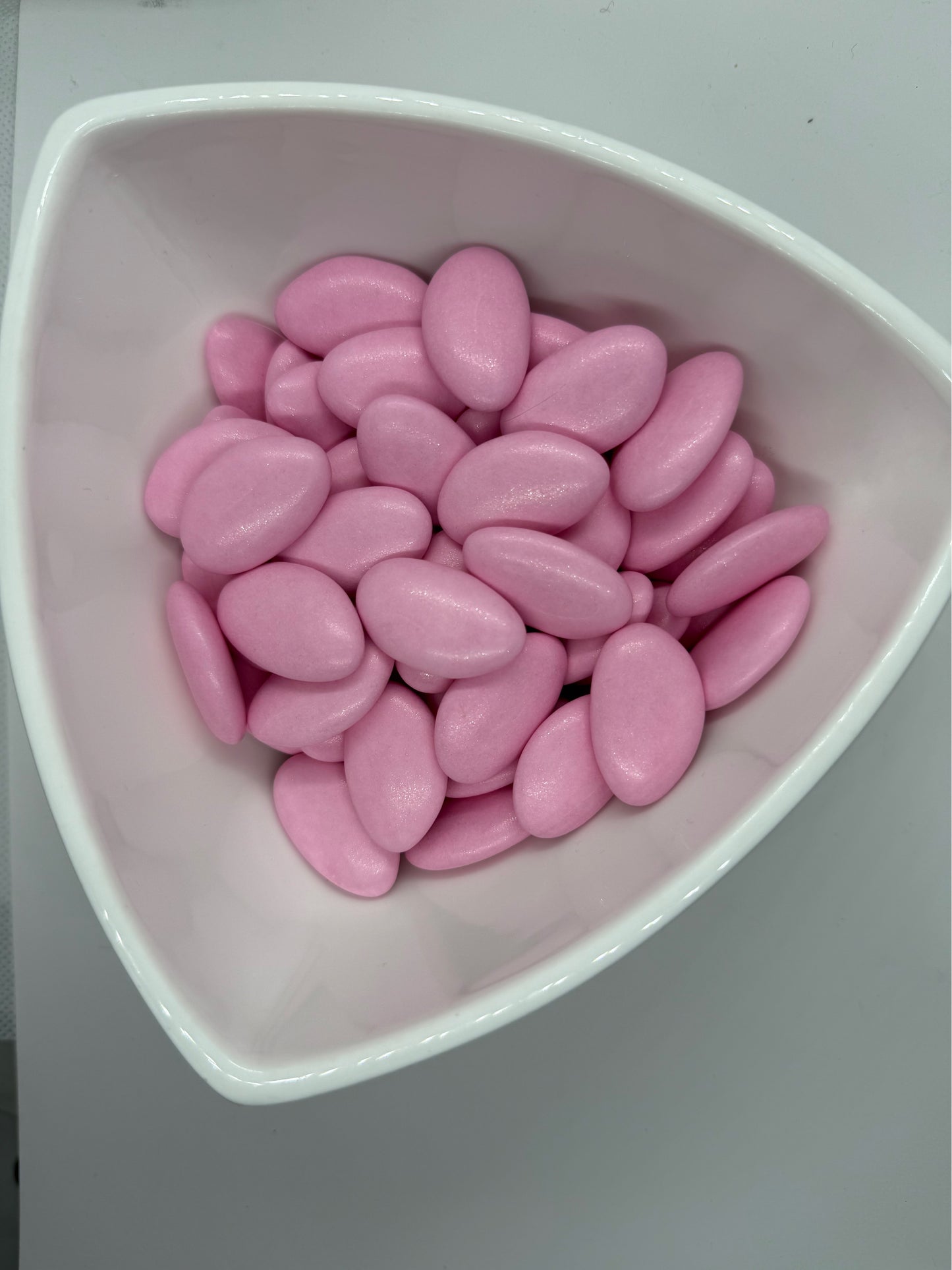 Pearlescent chocolate dragees 250gr